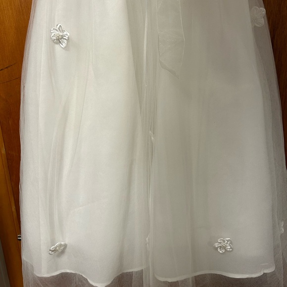 First communion or young girls dress for wedding - Picture 4 of 12
